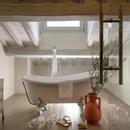 Contemporary With Pool Near Сasa de vacaciones *